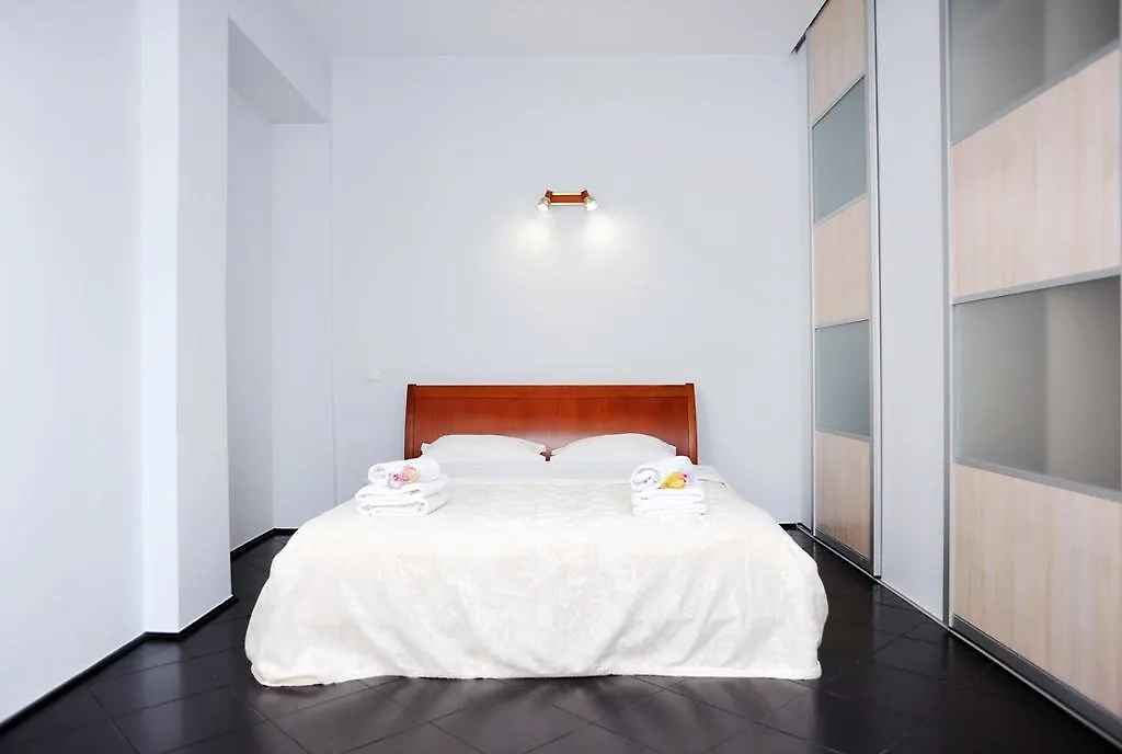 Khreschatyk Apartments Киев 0*,  Украина